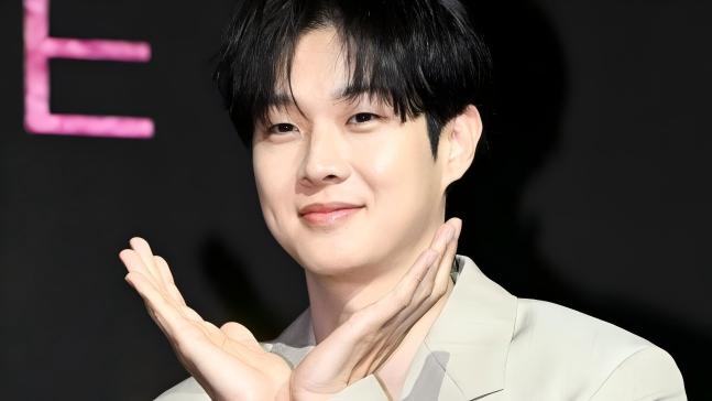 崔宇植有望出演《鲸鱼星》