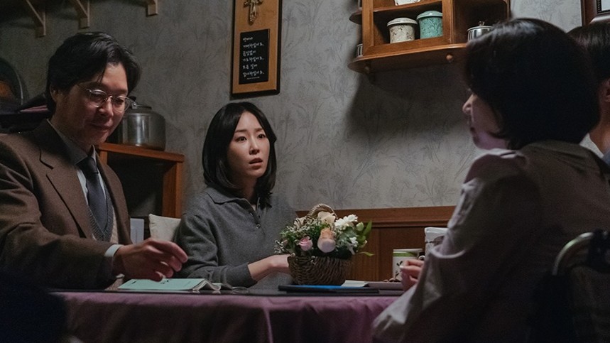 《Love Me》年度亲情爱情佳剧：被爱伤害的人们重新开始爱的“花样年华”