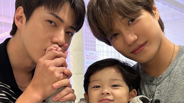 《Call Me Baby》EXO世勋和KAI的萌娃互动:与宝宝主持Yijin的暖心综艺瞬间